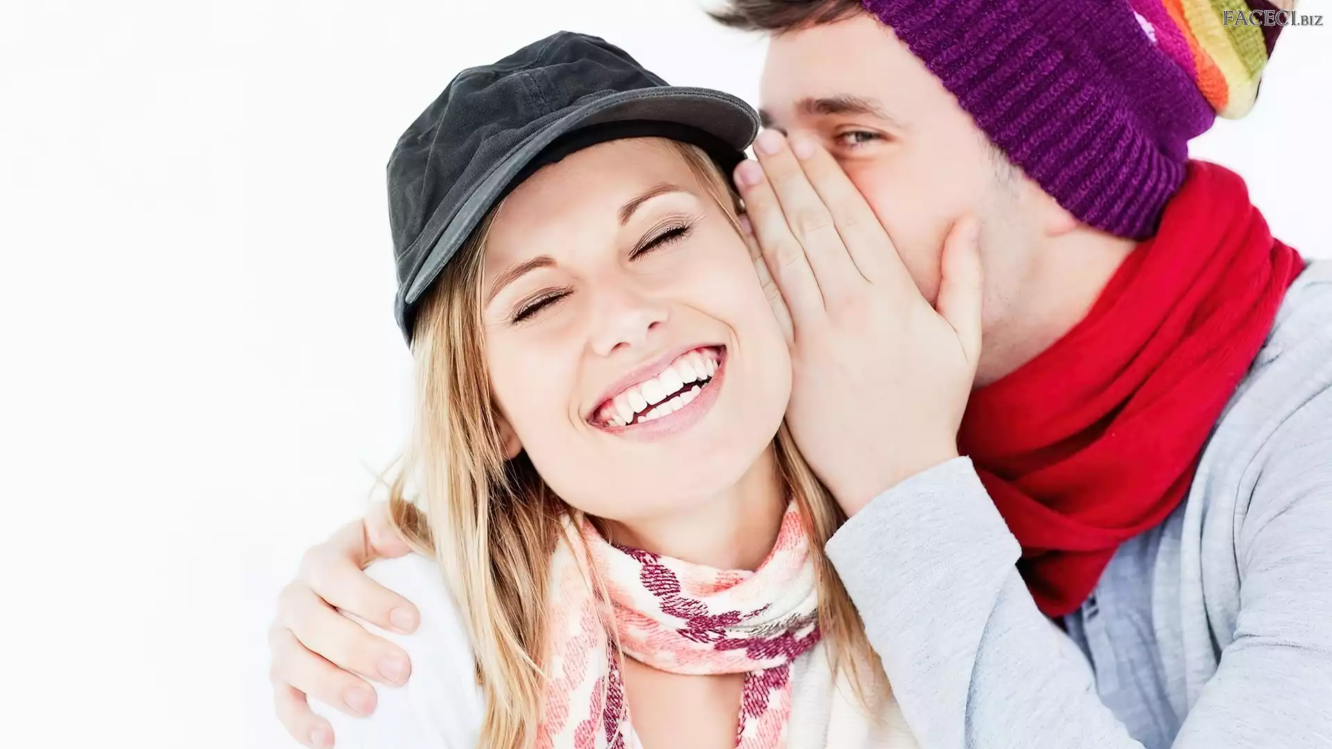 Uśmiech, Para, Czapki, Spojrzenie, Przyjaźń, Sekret